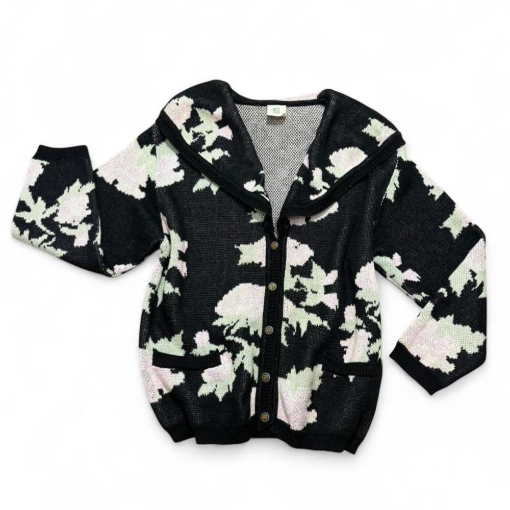 Generra Black floral large collar grandmacore cardigan button & pockets Size M